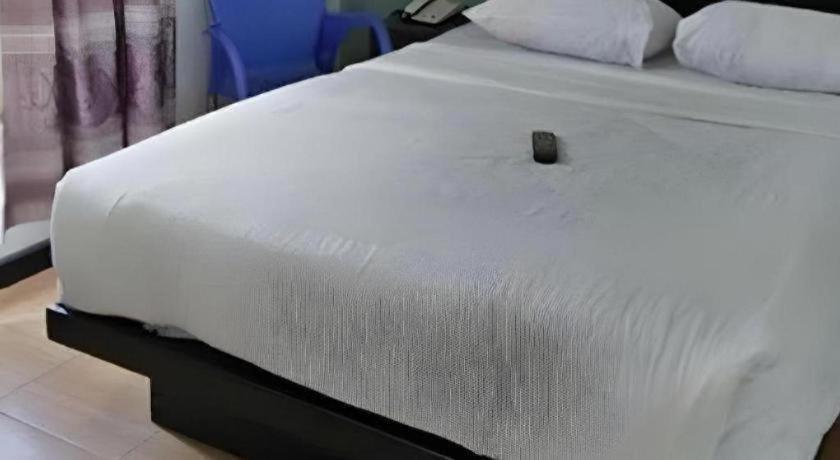Hotel K77 دماي المظهر الخارجي الصورة