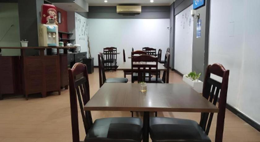 Hotel K77 دماي المظهر الخارجي الصورة